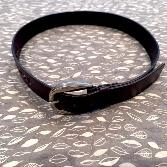 Gucci Accessories - GUCCI Brown Leather Belt with Silver Buckle, size 38